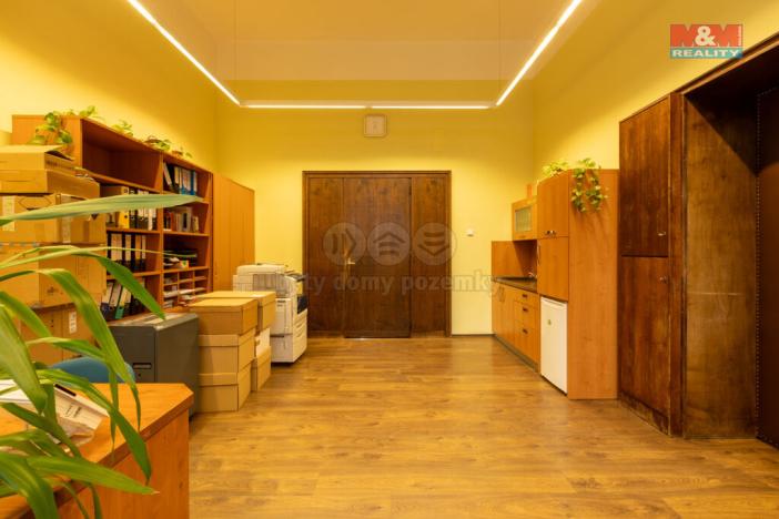 Prodej výrobních prostor, Rumburk - Rumburk 1, Komenského, 2387 m2