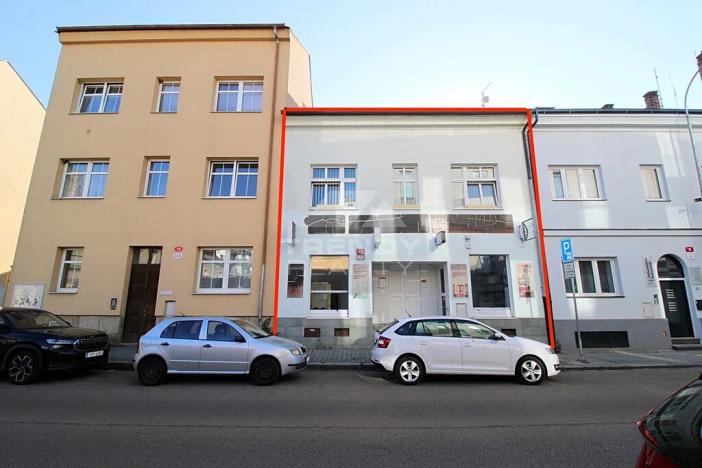 Prodej obchodního prostoru, Plzeň, Pod Všemi svatými, 450 m2