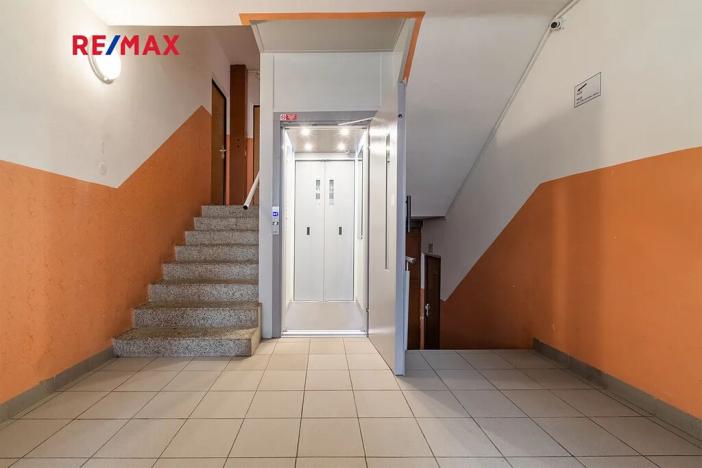 Prodej bytu 1+1, Plzeň, Toužimská, 39 m2