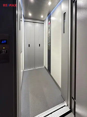 Prodej bytu 1+1, Plzeň, Toužimská, 39 m2