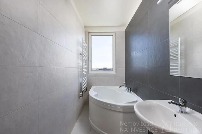 Pronájem bytu 3+kk, Praha - Letňany, Ivančická, 85 m2