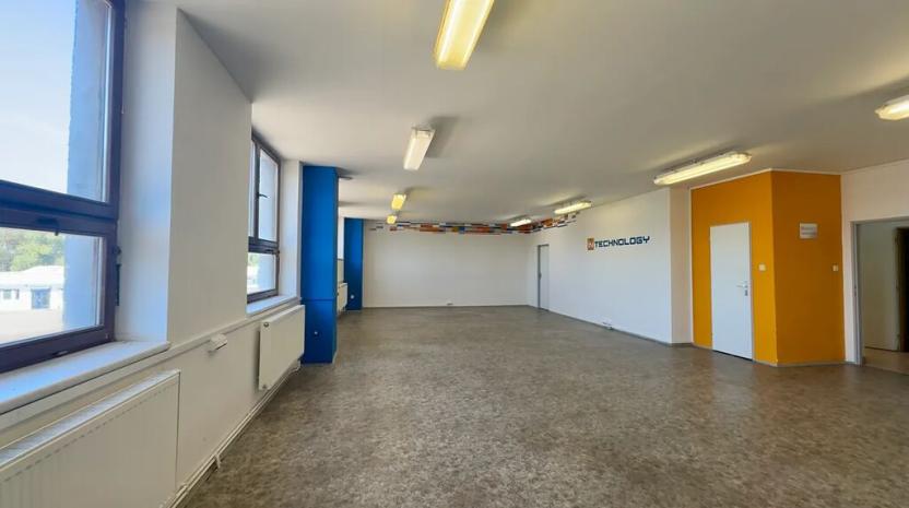 Prodej skladu, Hradec Králové, Kovová, 982 m2