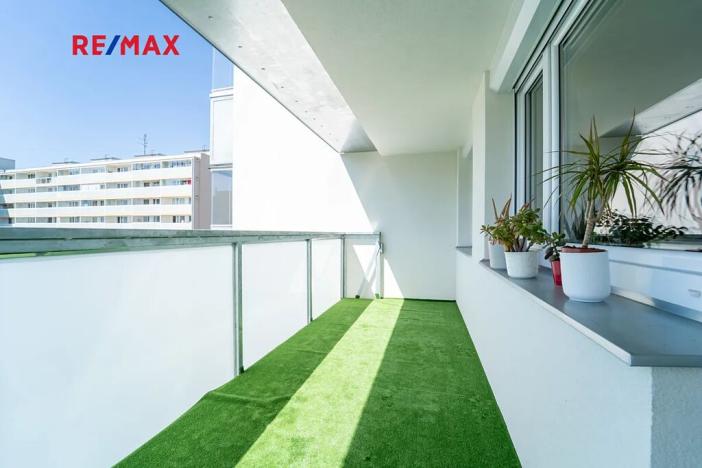 Prodej bytu 4+1, Praha - Řepy, Španielova, 90 m2