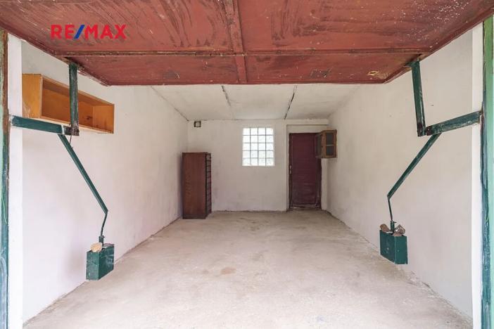 Prodej garáže, Měcholupy, 130 m2
