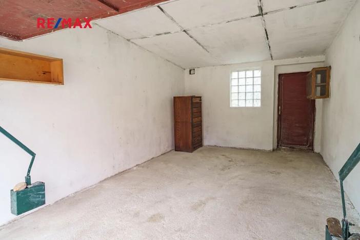 Prodej garáže, Měcholupy, 130 m2