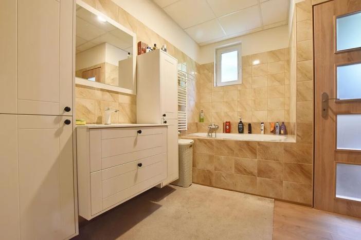 Prodej rodinného domu, Praha - Kobylisy, Klapkova, 245 m2