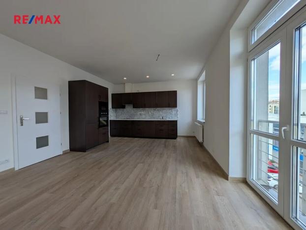 Pronájem bytu 3+kk, Praha - Vršovice, Na louži, 97 m2