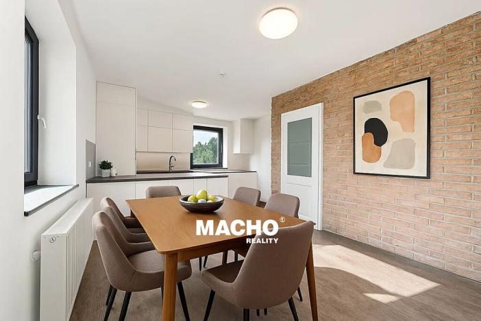 Pronájem rodinného domu, Kosoř, Školská, 380 m2