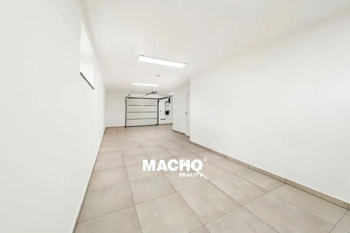 Pronájem rodinného domu, Kosoř, Školská, 380 m2