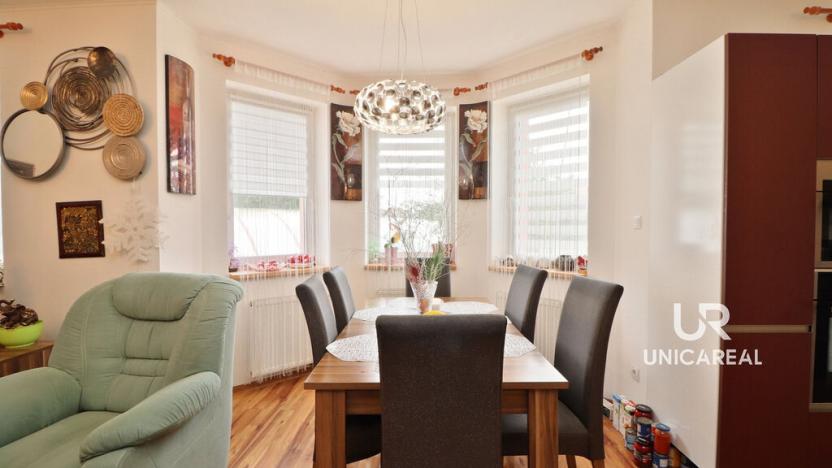 Prodej rodinného domu, Božice, 233 m2