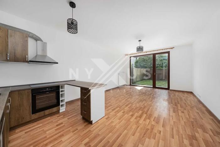 Pronájem bytu 1+kk, Praha - Záběhlice, Na Slatince, 38 m2