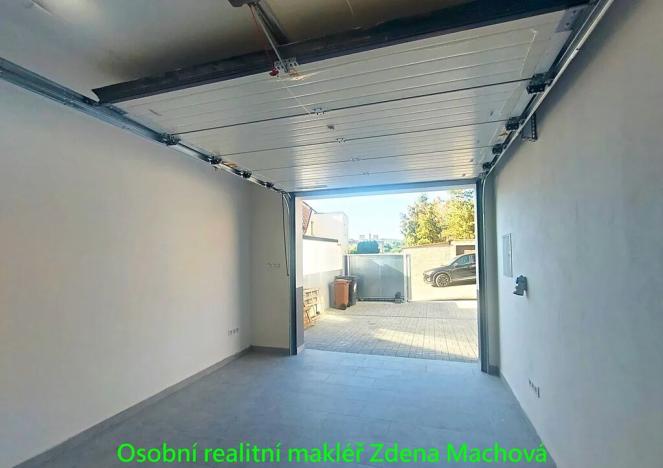 Pronájem garáže, Praha - Motol, Na Homolce, 21 m2