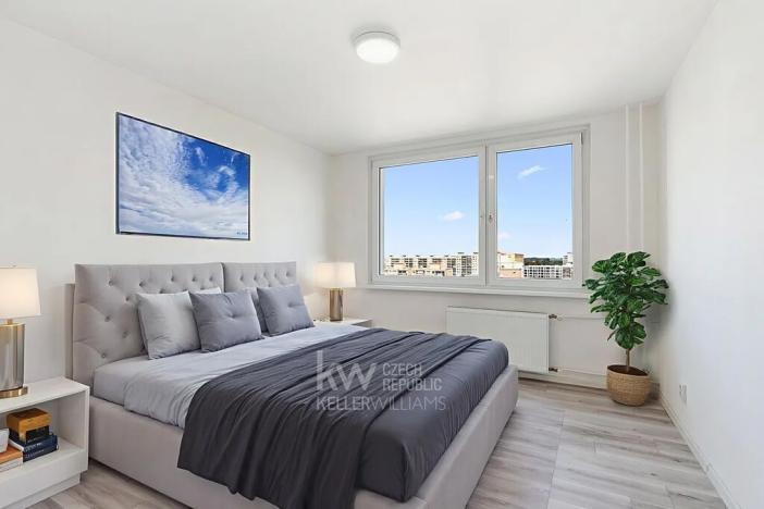 Prodej bytu 3+1, Praha - Troja, Hnězdenská, 74 m2