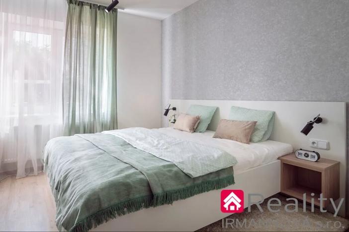 Prodej bytu 2+kk, Pohořelice, Znojemská, 61 m2