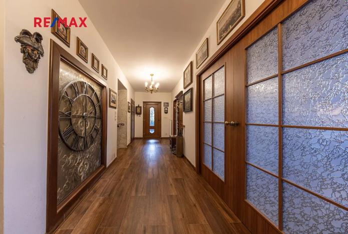 Prodej rodinného domu, Nový Knín, 350 m2