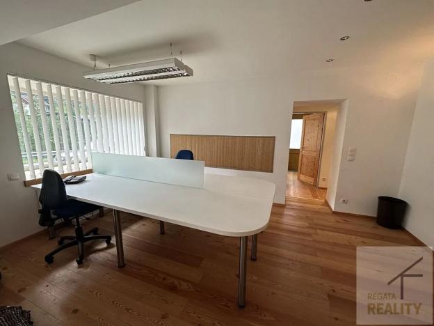 Prodej obchodního prostoru, Bad Kleinkirchheim, Rakousko, Dorfstraße, 90 m2