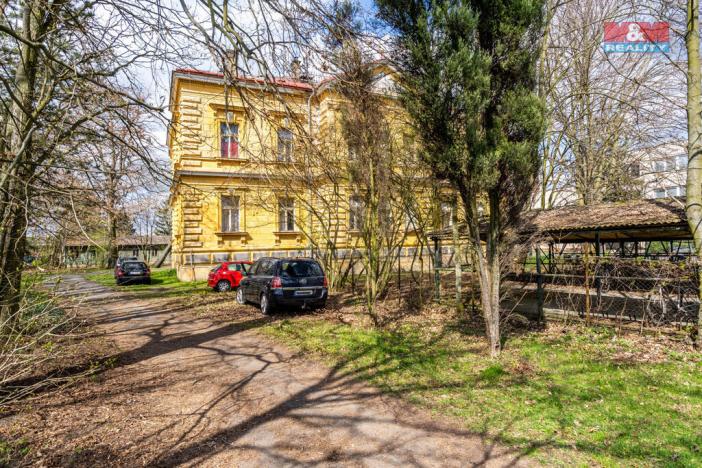 Prodej rodinného domu, Křinec, 630 m2