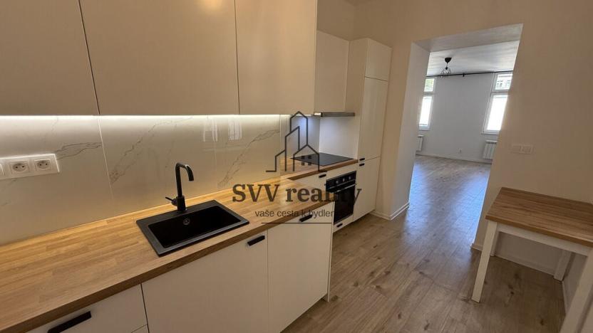 Prodej bytu 1+1, Praha - Smíchov, Holubova, 45 m2