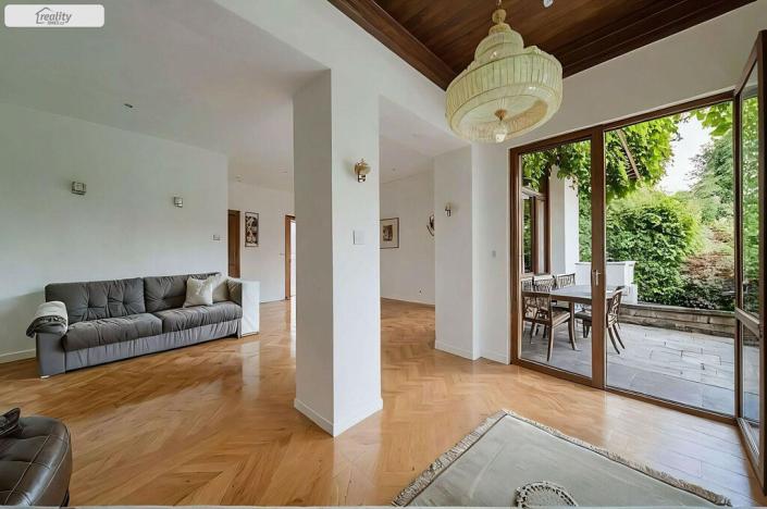 Prodej rodinného domu, Dobřichovice, 473 m2