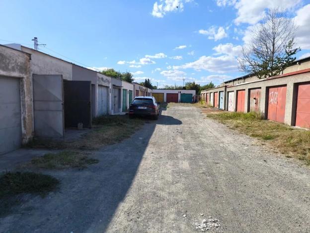 Prodej garáže, Opava, Jiráskova, 18 m2