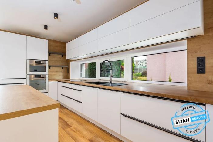 Prodej bytu 3+kk, Ostrava, U Lesa, 98 m2