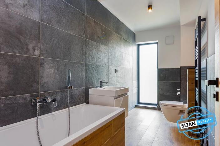 Prodej bytu 3+kk, Ostrava, U Lesa, 73 m2