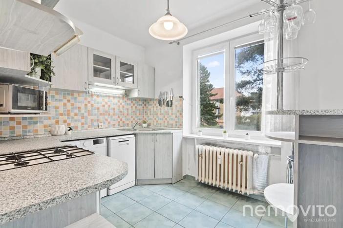 Prodej bytu 3+1, Praha - Kobylisy, Střelničná, 75 m2