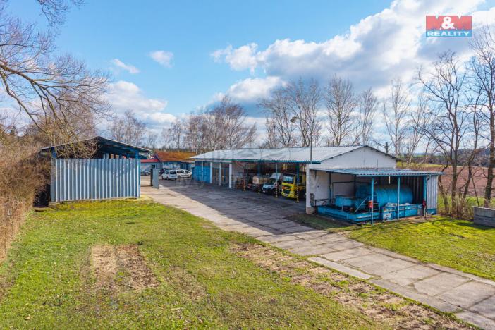 Prodej obchodního prostoru, Lišany, 832 m2