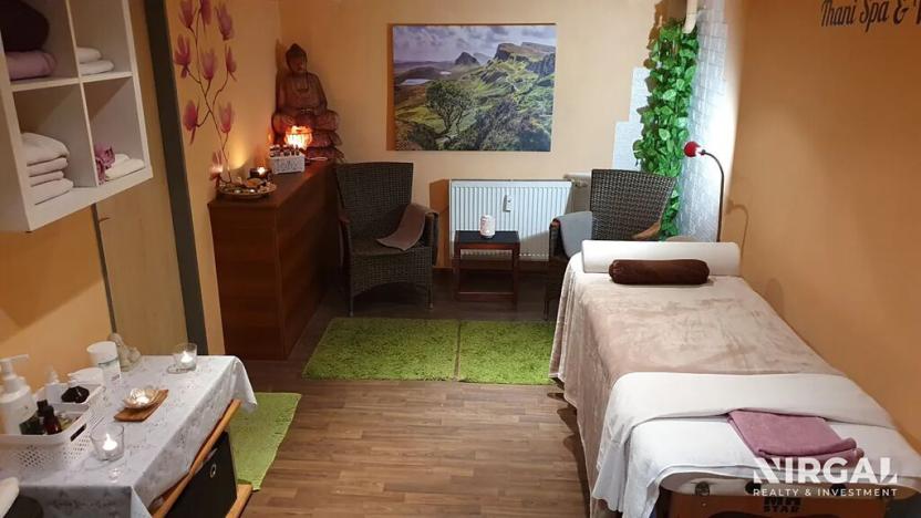 Pronájem obchodního prostoru, Praha - Kobylisy, Nad Šutkou, 118 m2