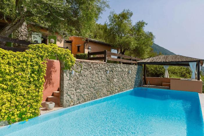 Prodej domu, Korfu, Jónské Ostrovy, Řecko, 296 m2