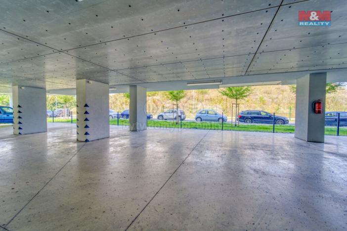 Pronájem garážového stání, Plzeň, Kartónová, 15 m2