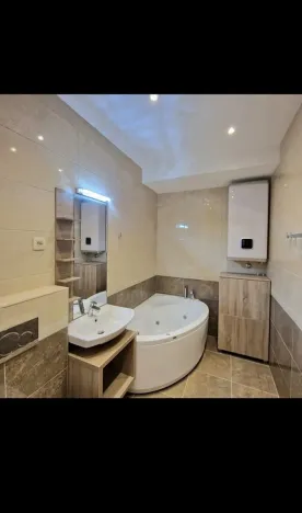 Prodej bytu 4+kk, Petrovac, Černá Hora, 152 m2