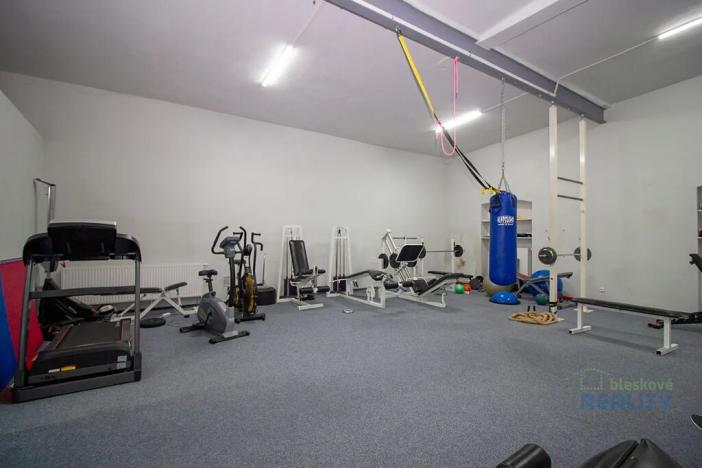 Pronájem obchodního prostoru, Brandýs nad Labem-Stará Boleslav, Pražská, 92 m2