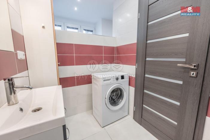 Prodej obchodního prostoru, Kladno - Švermov, Svojsíkova, 45 m2