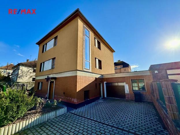 Pronájem bytu 2+kk, Praha - Modřany, Vojtova, 61 m2