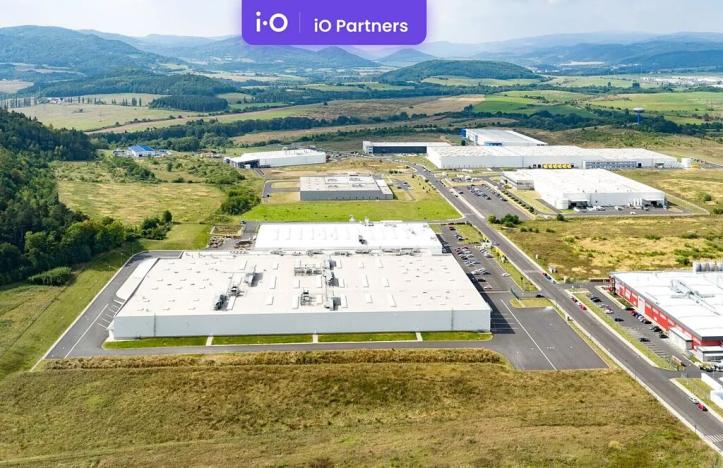 Pronájem skladu, Kadaň, Královský Vrch, 4040 m2