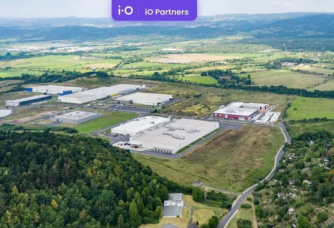 Pronájem skladu, Kadaň, Královský Vrch, 16340 m2