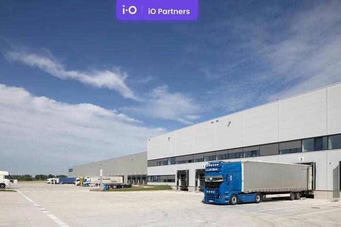 Pronájem skladu, Chrášťany, Sobínská, 3500 m2