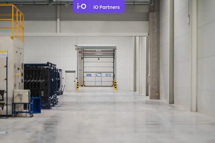 Pronájem skladu, Hrušky, 5000 m2