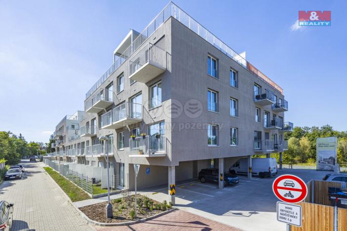 Pronájem bytu 2+kk, Praha - Hostavice, Českobrodská, 54 m2