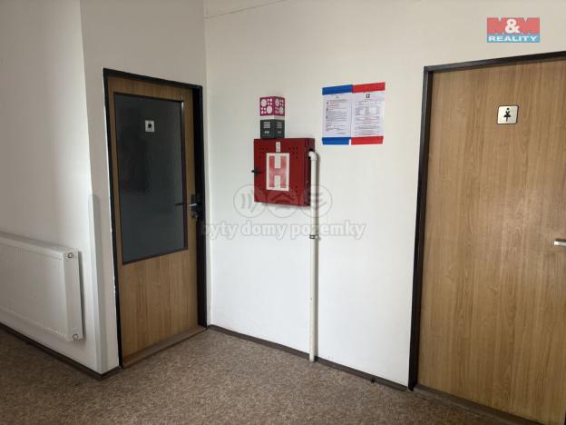 Pronájem kanceláře, Háje, 500 m2