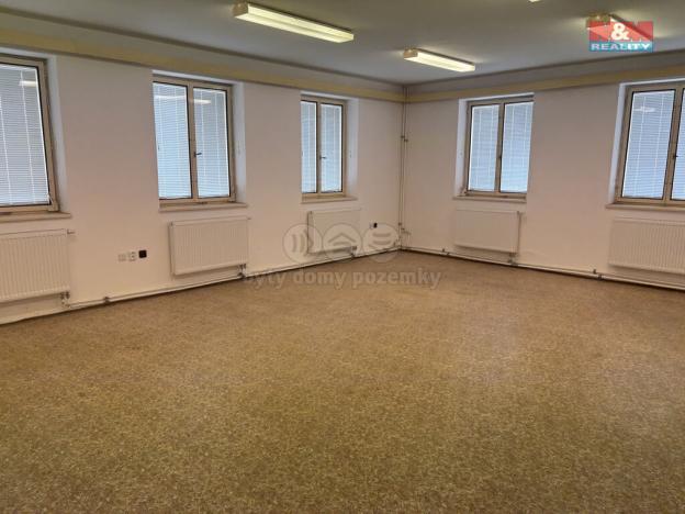 Pronájem kanceláře, Háje, 500 m2