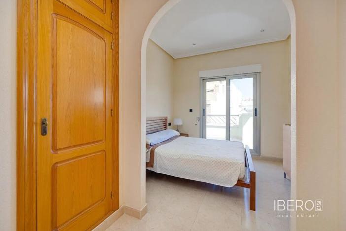 Prodej bytu 4+kk, Torrevieja, Španělsko, 133 m2