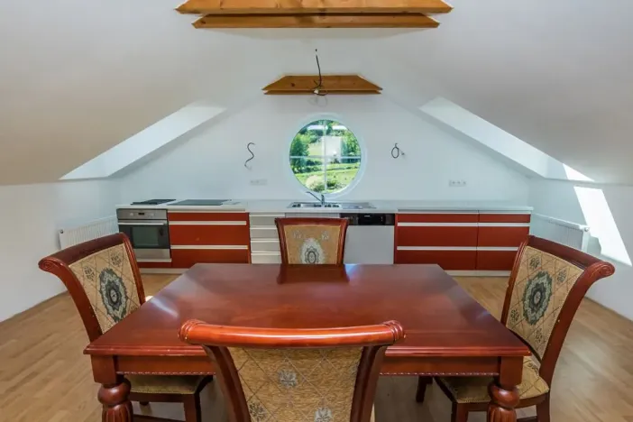 Prodej rodinného domu, Stranný, 804 m2