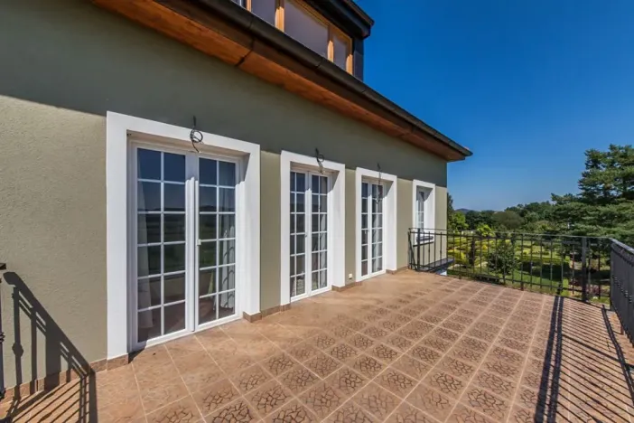 Prodej rodinného domu, Stranný, 804 m2