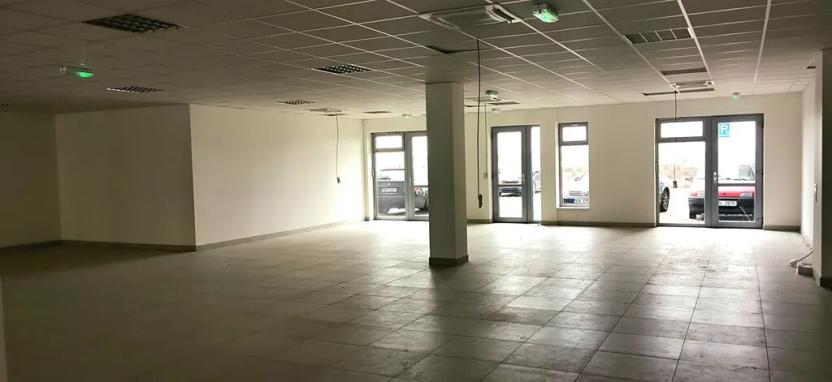 Pronájem obchodního prostoru, Klecany, V Honech, 200 m2