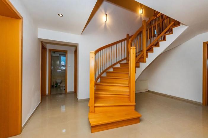 Prodej rodinného domu, Ohrobec, Na širokém I, 235 m2