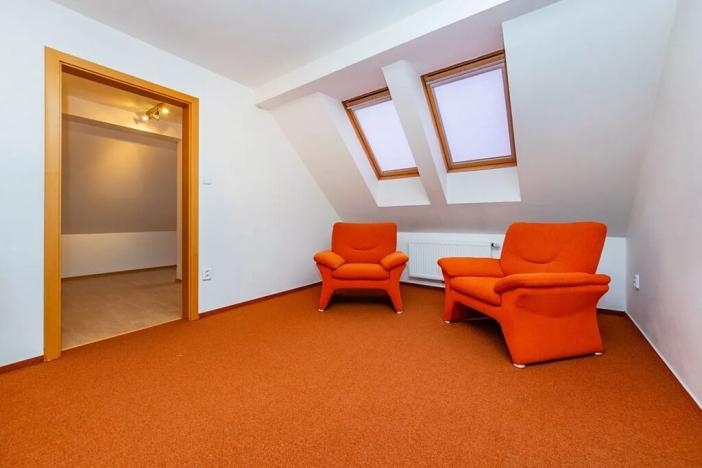 Prodej rodinného domu, Ohrobec, Na širokém I, 235 m2