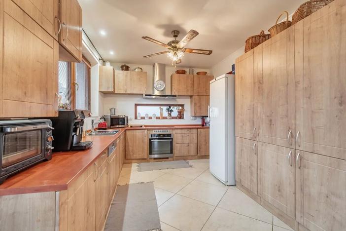 Prodej pozemku pro bydlení, Praha - Modřany, Do Lipin, 22202 m2