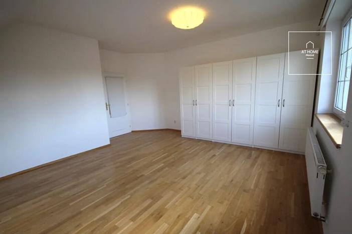 Pronájem rodinného domu, Průhonice, Javorová, 280 m2